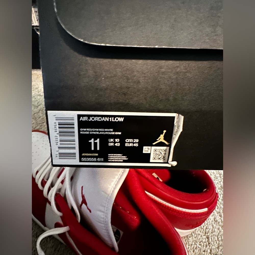 Air Jordan 1 Low Retro ‘Gym Red’ - Picture 4 of 5